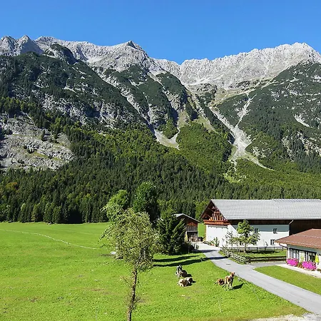Apartment Superb Apartment In Leutasch Tyrol With Meadow Around *