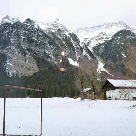 Appartement Superb In Tyrol With Meadow Around