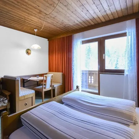 Appartement Superb In Tyrol With Meadow Around
